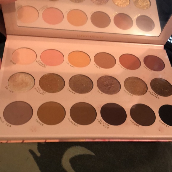 Lunar Beauty Nude Prism Eyeshadow Palette - Picture 5 of 5